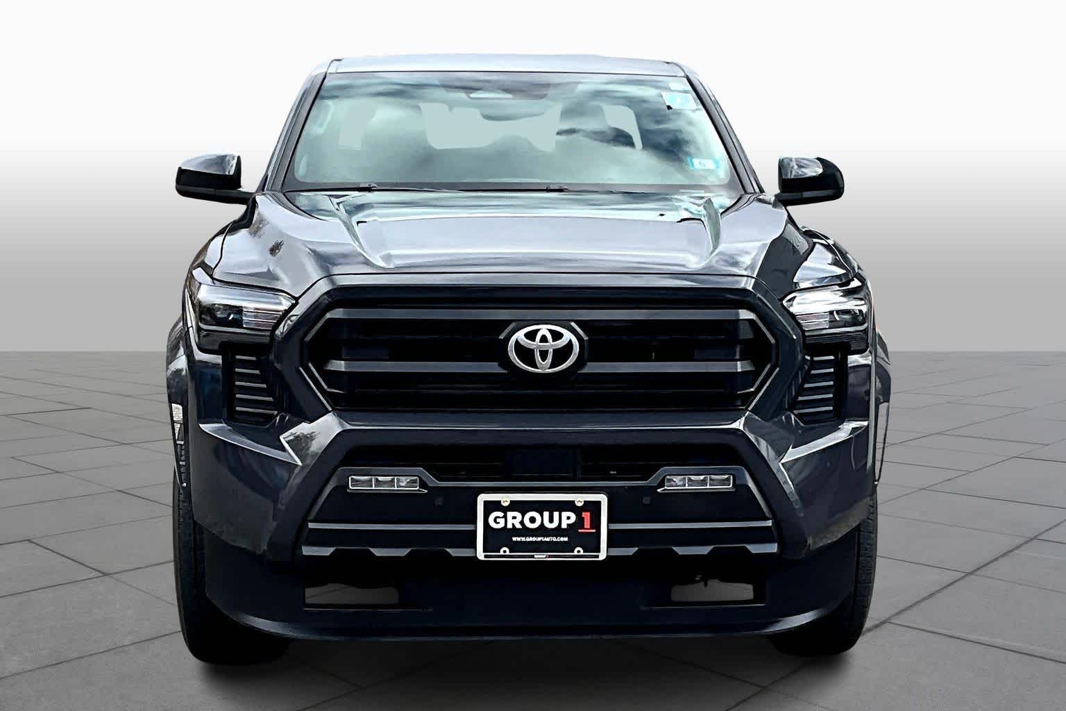 2024 Toyota Tacoma SR5 Double Cab photo 3