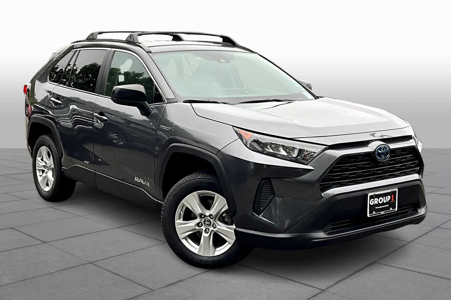 2021 Toyota RAV4 Hybrid LE photo 2