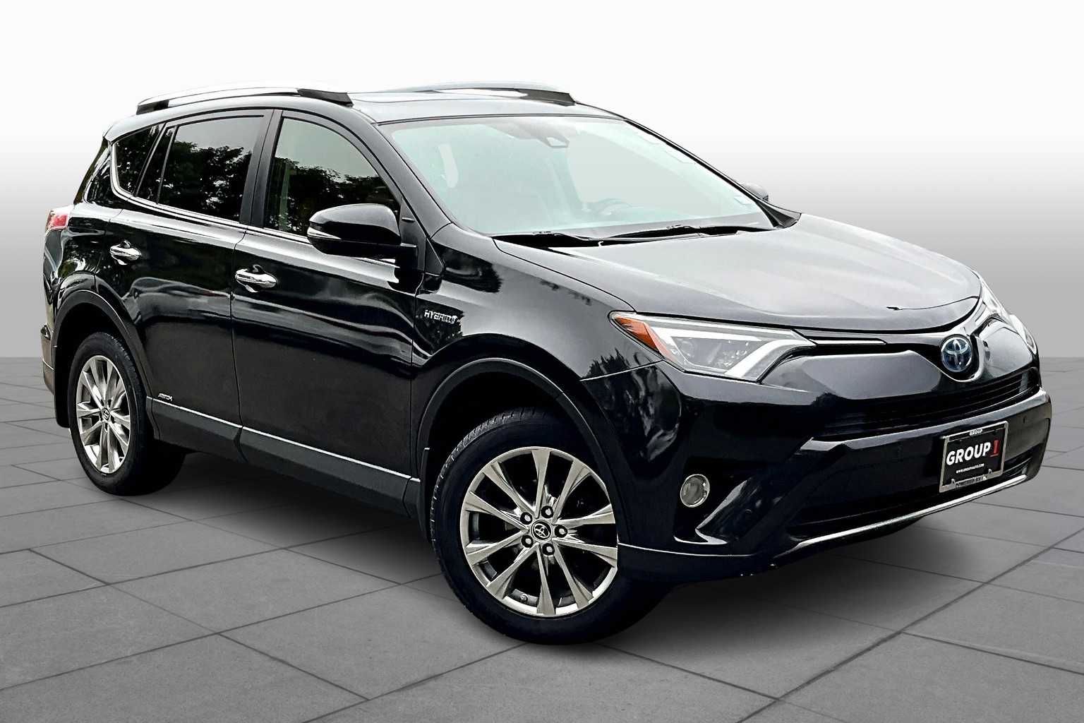 2017 Toyota RAV4 Hybrid Limited photo 2