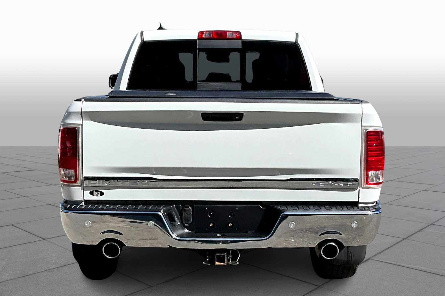 2016 Ram 1500 Longhorn Limited photo 4