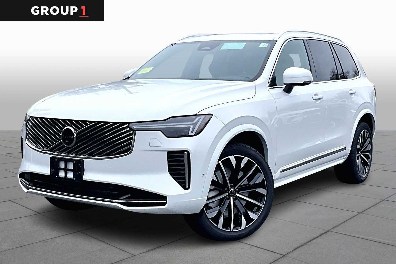 2026 Volvo XC90 Plus's photo