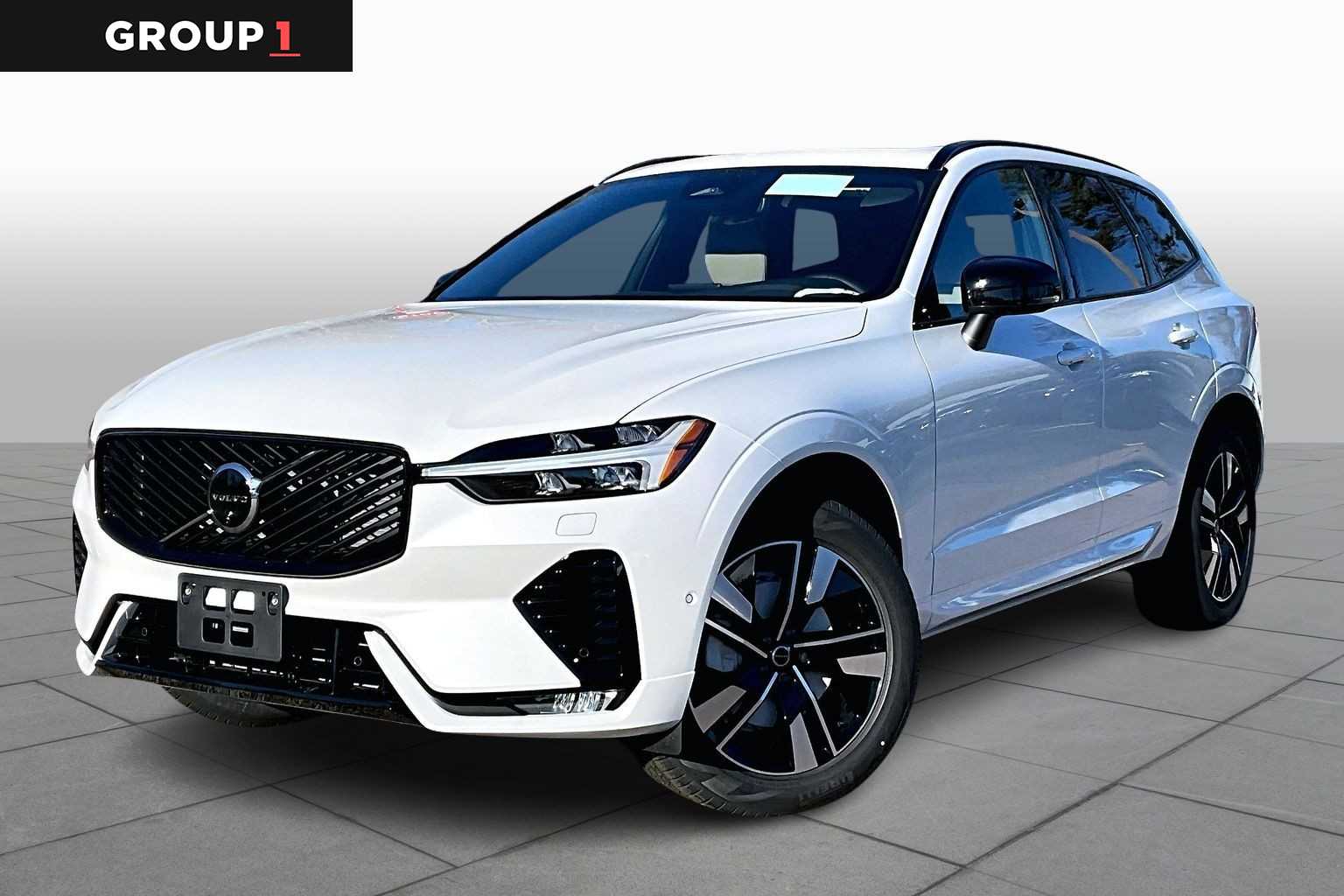 2026 Volvo XC60 Plus's photo