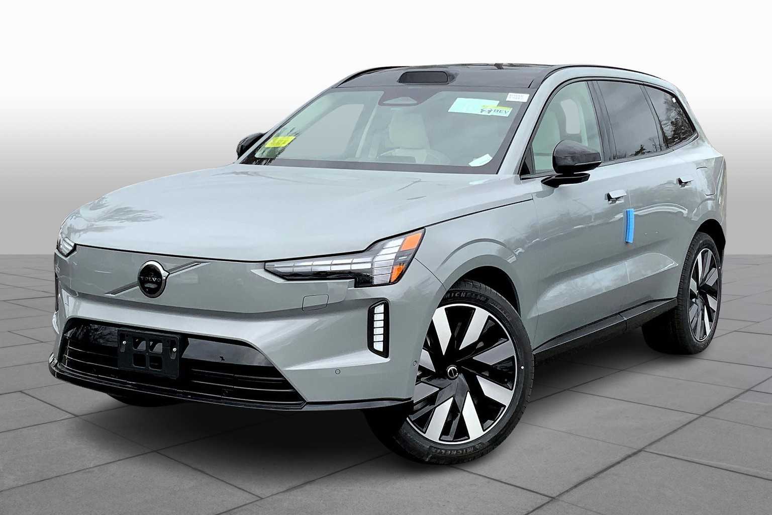 2025 Volvo EX90 Ultra's photo