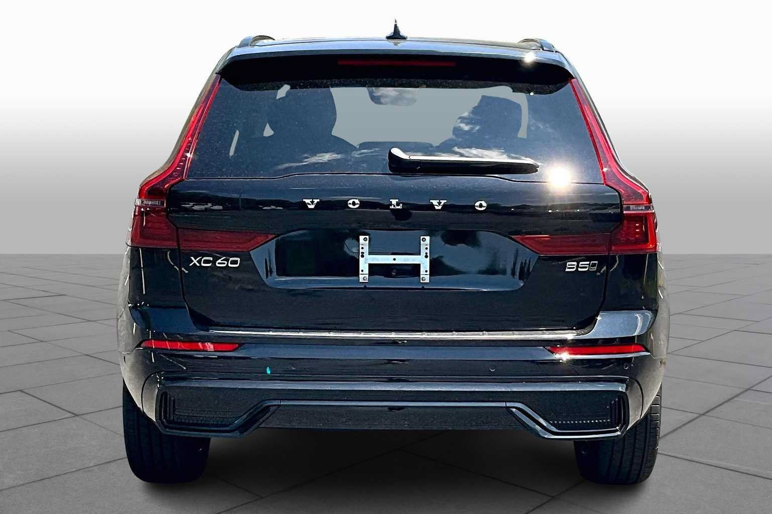 New 2026 Volvo XC60 B5 Ultra SUV