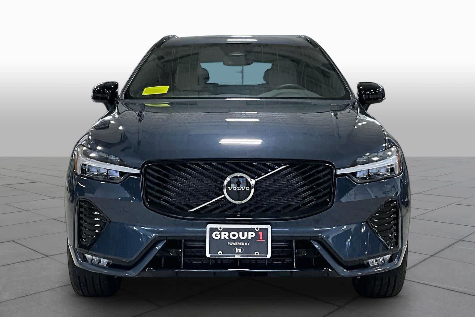 New 2027 Volvo XC60 B5 Core SUV