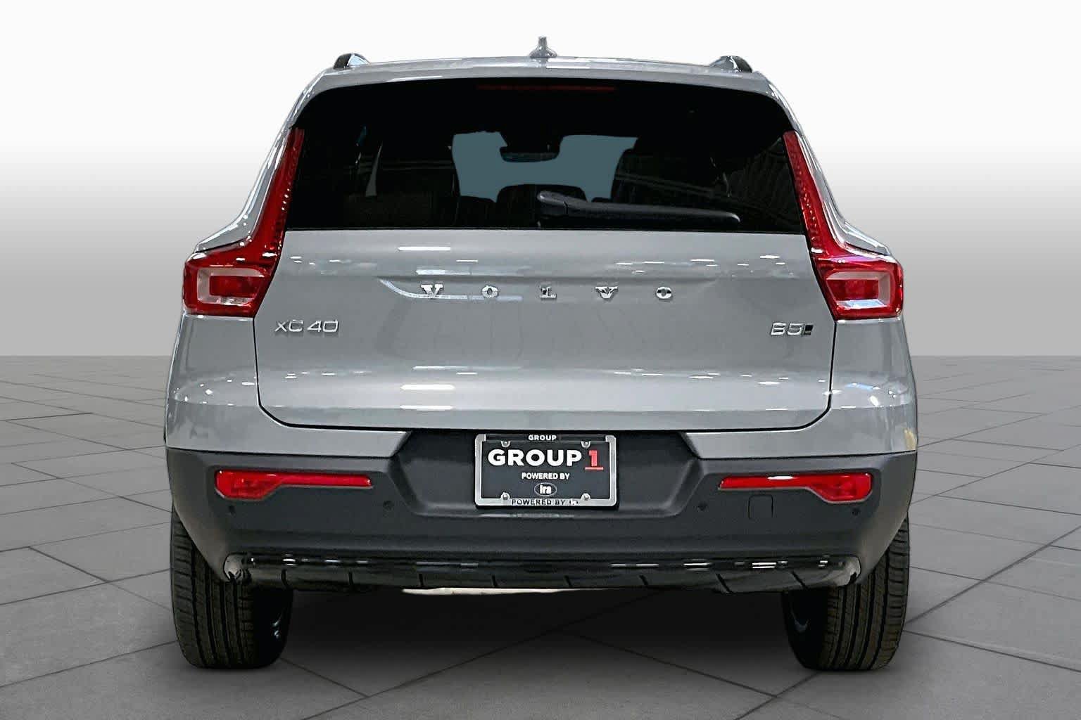 New 2026 Volvo XC40 B5 Plus SUV