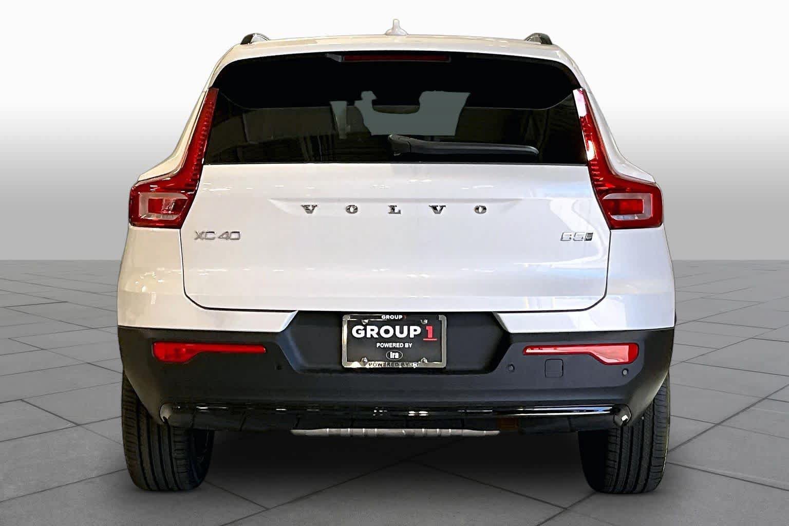 New 2026 Volvo XC40 B5 Plus SUV