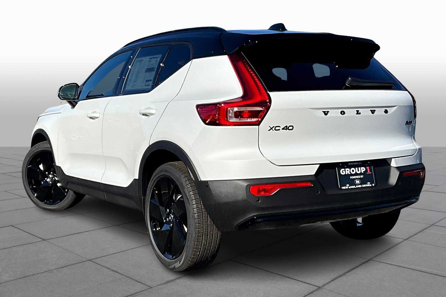 New 2026 Volvo XC40 B5 Ultra Black Edition SUV