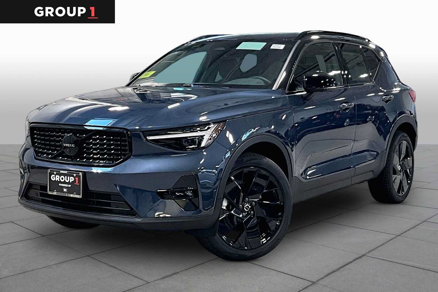 New 2026 Volvo XC40 B5 Ultra Black Edition SUV