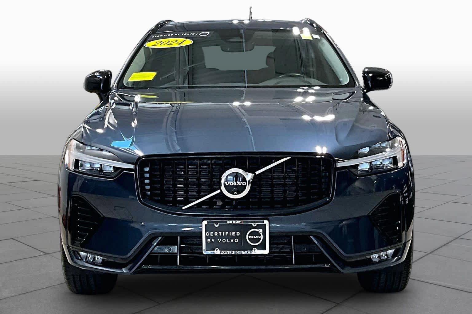 Used 2024 Volvo XC60 Plus Dark Theme B5 AWD Plus Dark Theme
