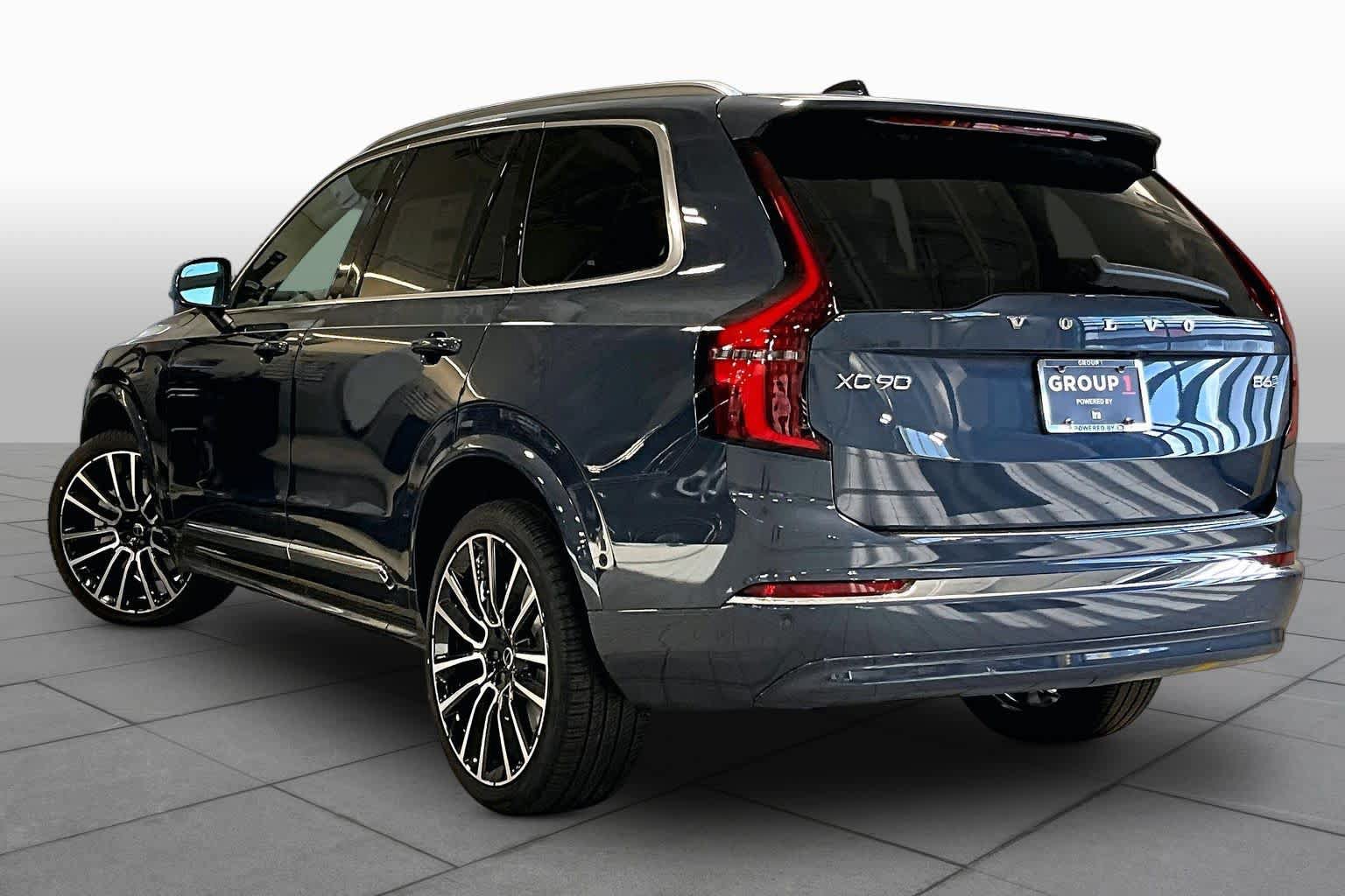 New 2026 Volvo XC90 B6 Plus 7-Seater SUV