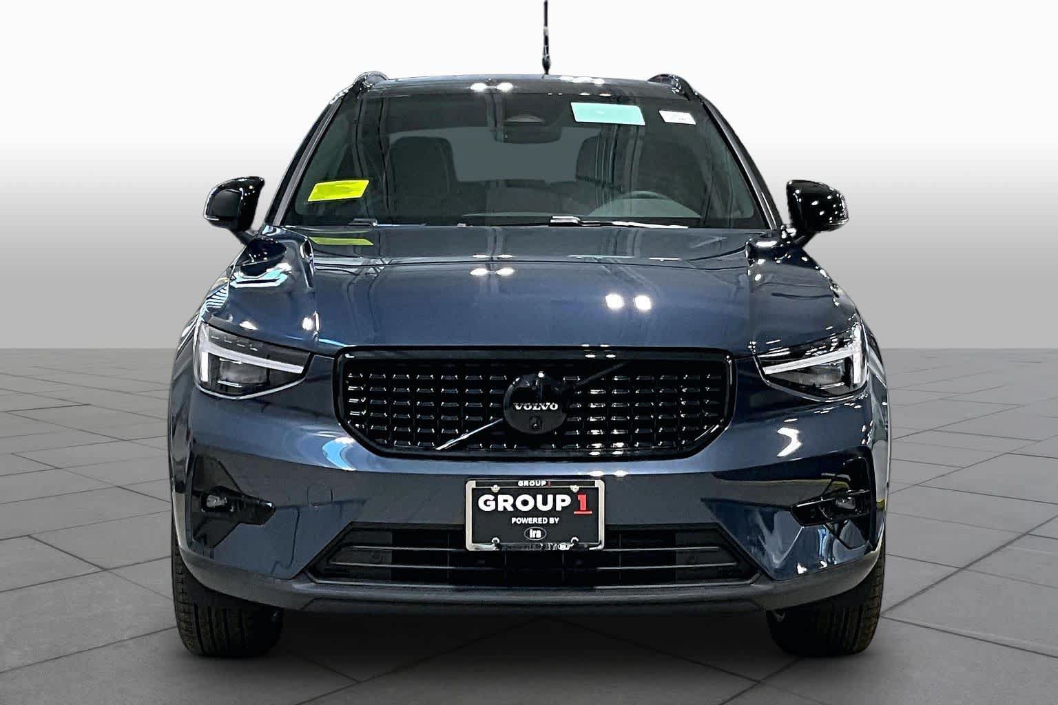 New 2026 Volvo XC40 B5 Ultra Black Edition SUV