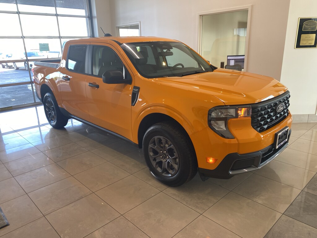 New 2026 Ford Maverick XLT TRUCK