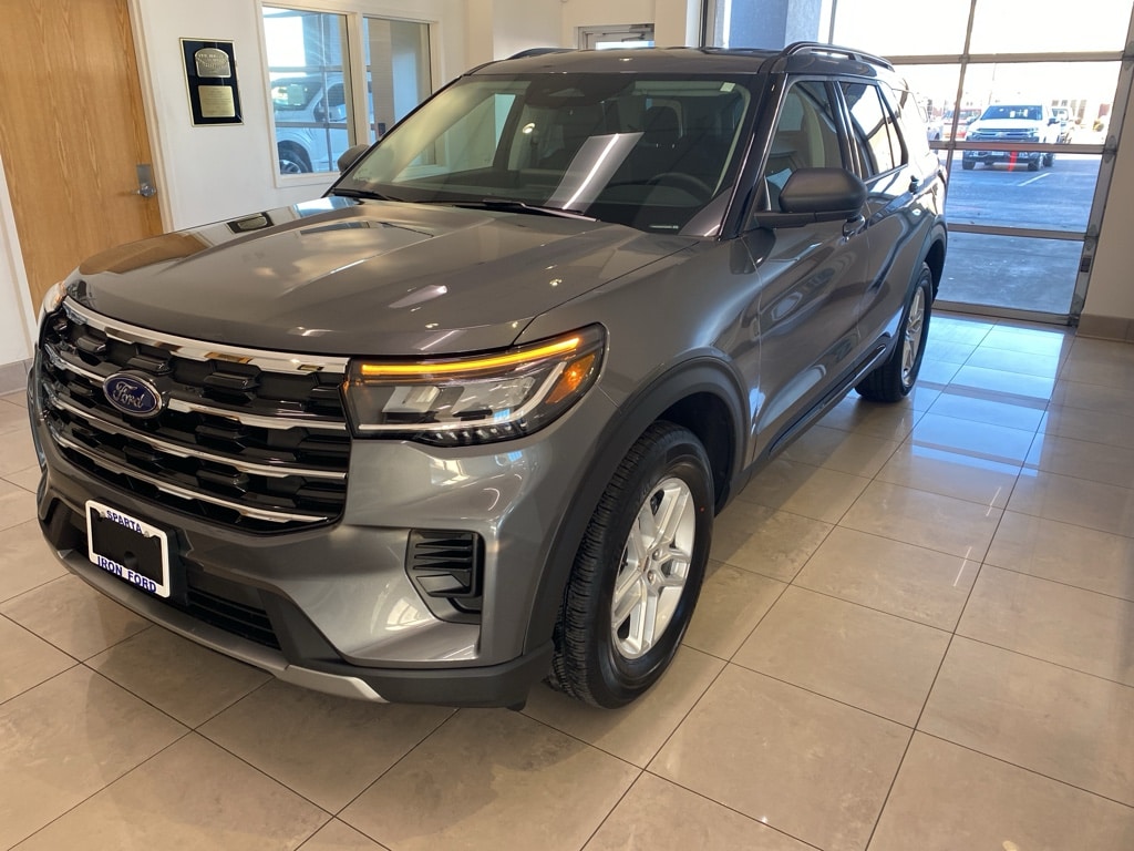 2026 Ford Explorer Active's photo