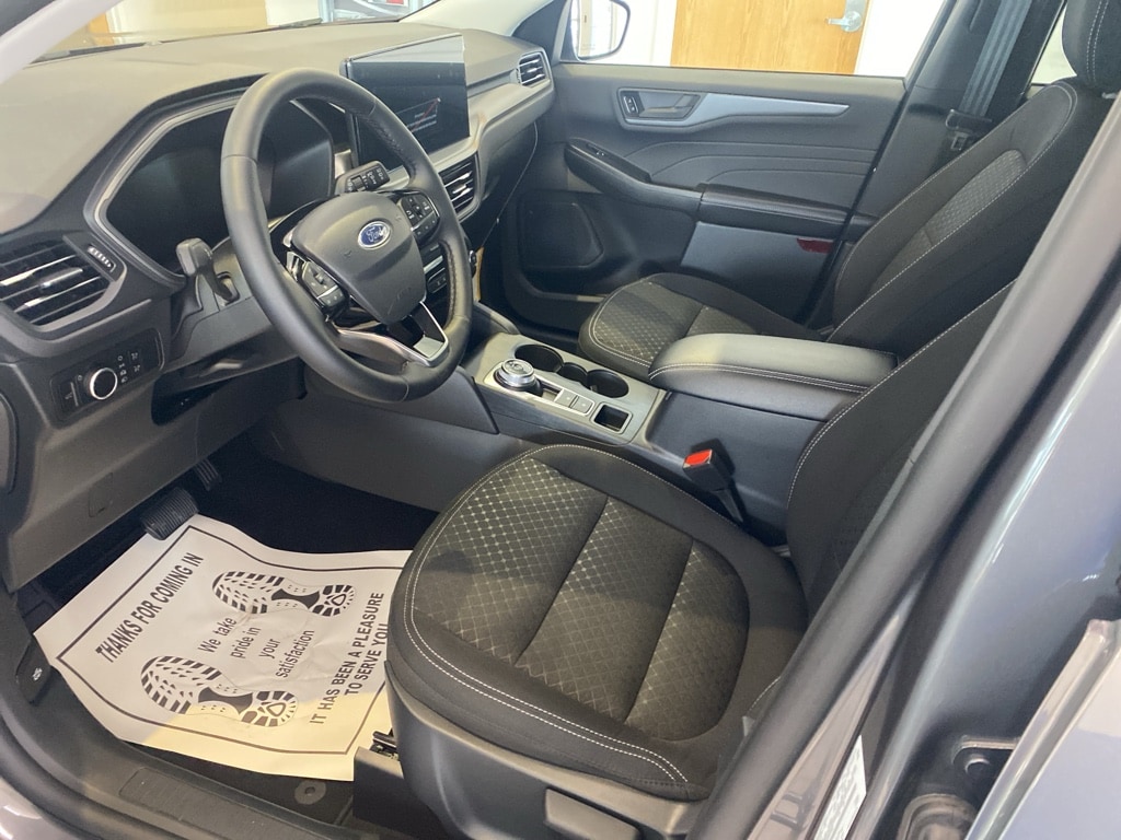 Used 2025 Ford Escape CB Wagon