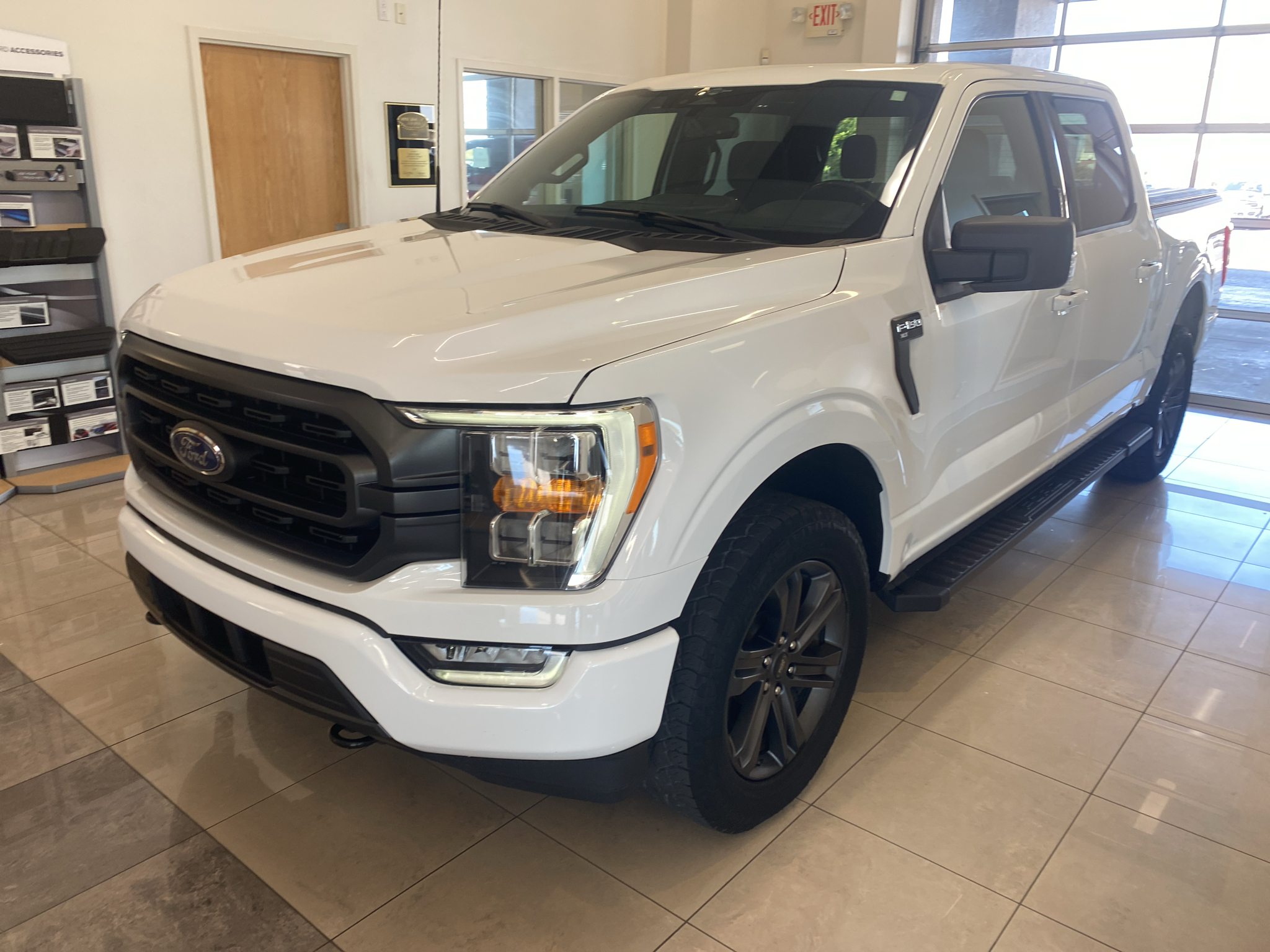 2023 Ford F-150 XLT Crew Cab