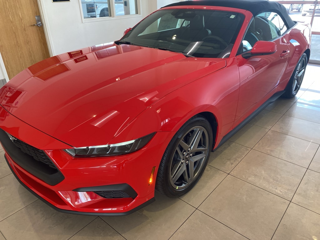 2025 Ford Mustang EcoBoost Premium's photo