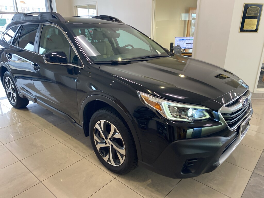 Used 2021 Subaru Outback Limited Sport Utility