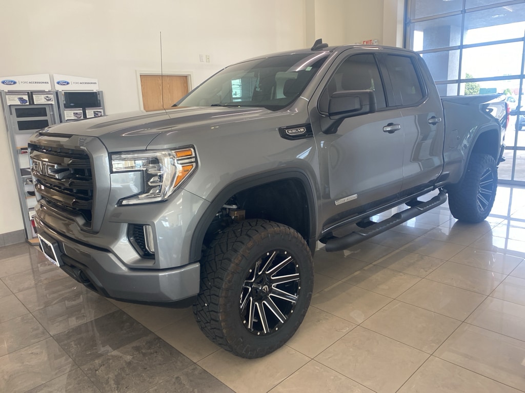2022 GMC Sierra 4WD Double Cab Standard Box Elevation's photo