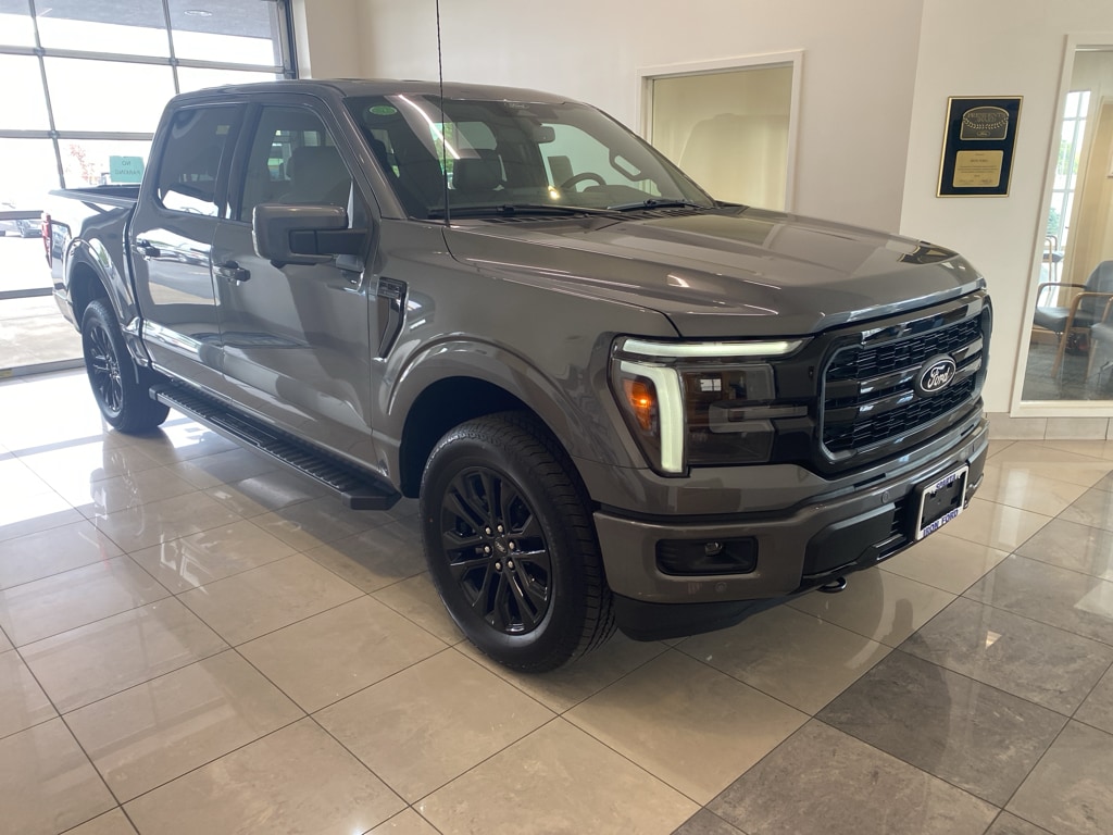 New 2025 Ford F-150 Lariat TRUCK