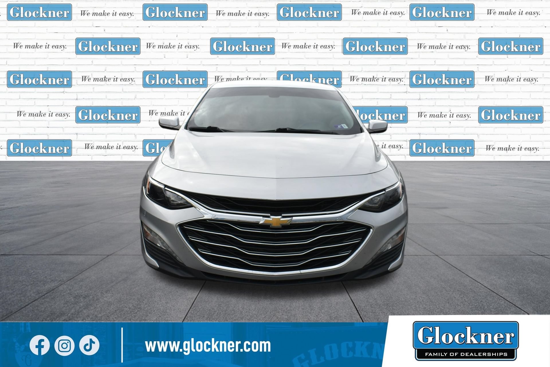 Used 2021 Chevrolet Malibu 1LT with VIN 1G1ZD5ST8MF072656 for sale in Ironton, OH