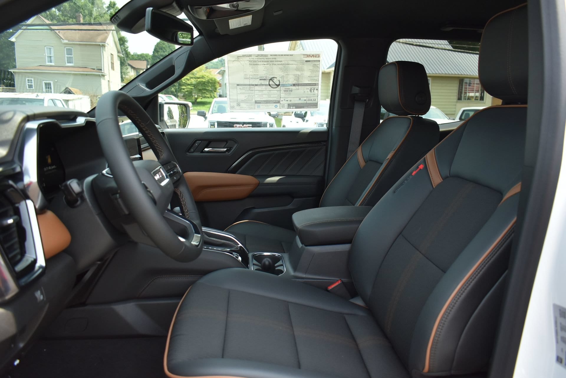 2026 GMC Canyon AT4 - Photo 16