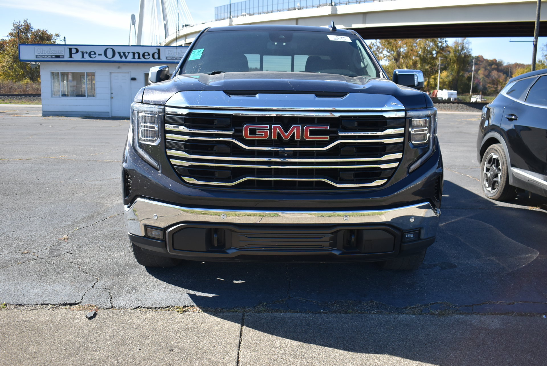 Used 2022 GMC Sierra 1500 SLT Truck Crew Cab