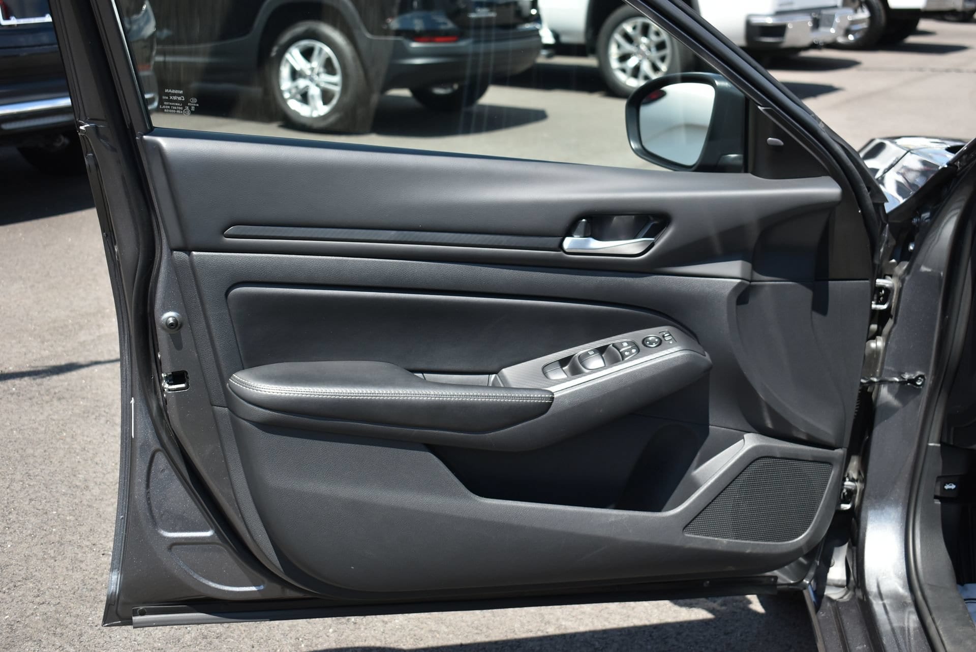 2024 Nissan Altima SV - Photo 12