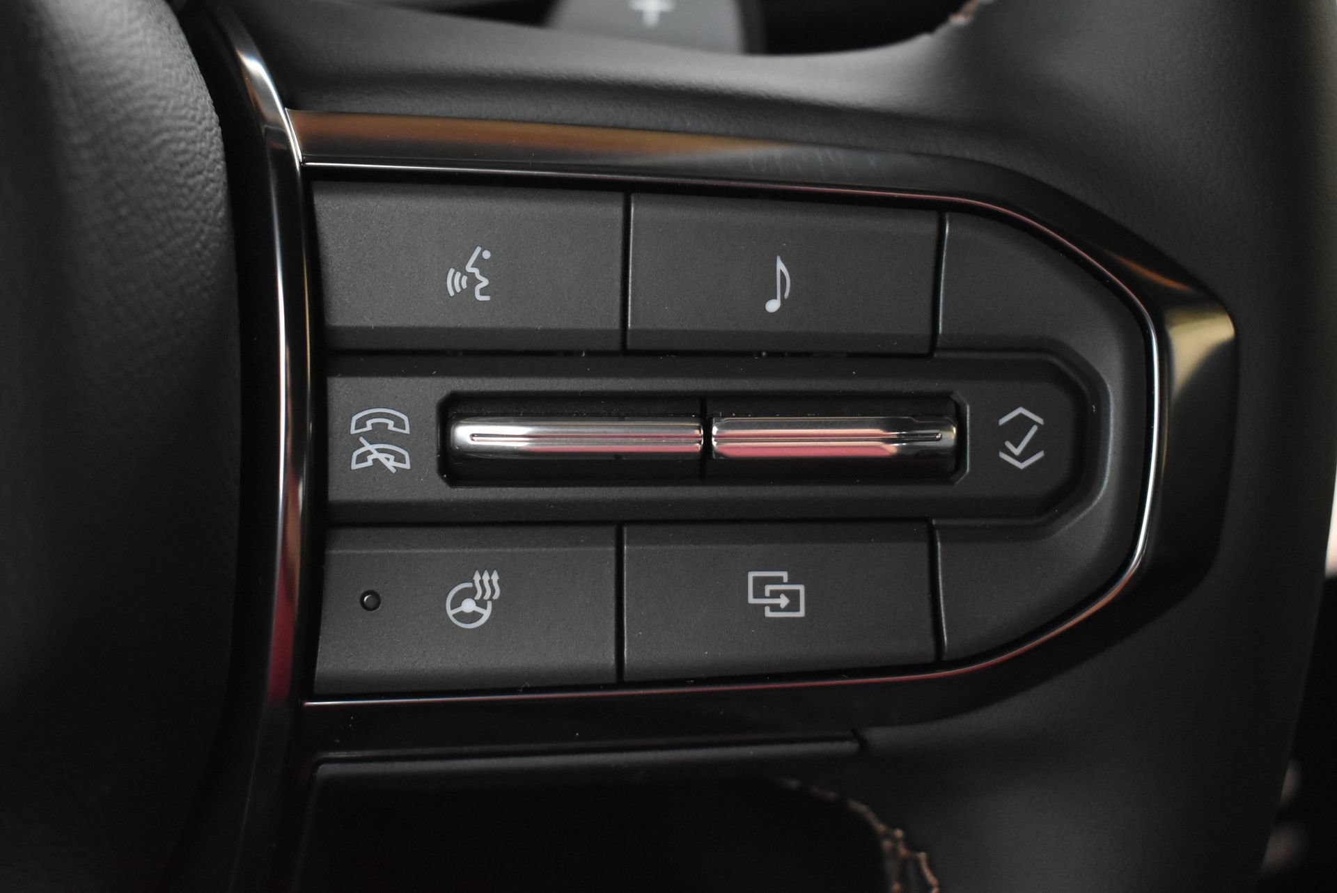 2026 GMC Terrain AT4 - Photo 22