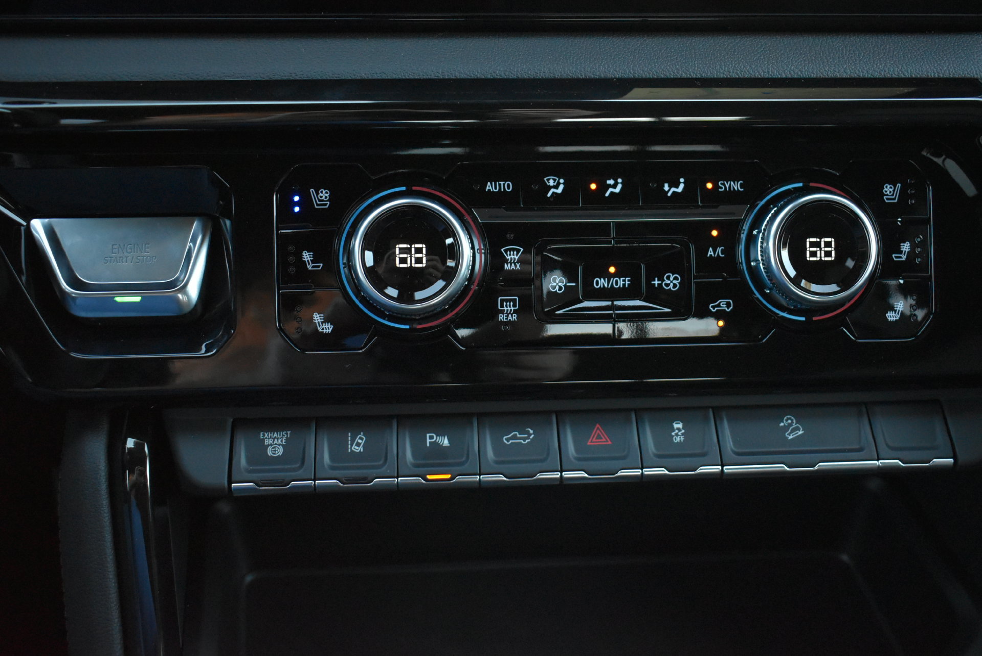 2026 GMC Sierra 2500HD AT4 - Photo 30