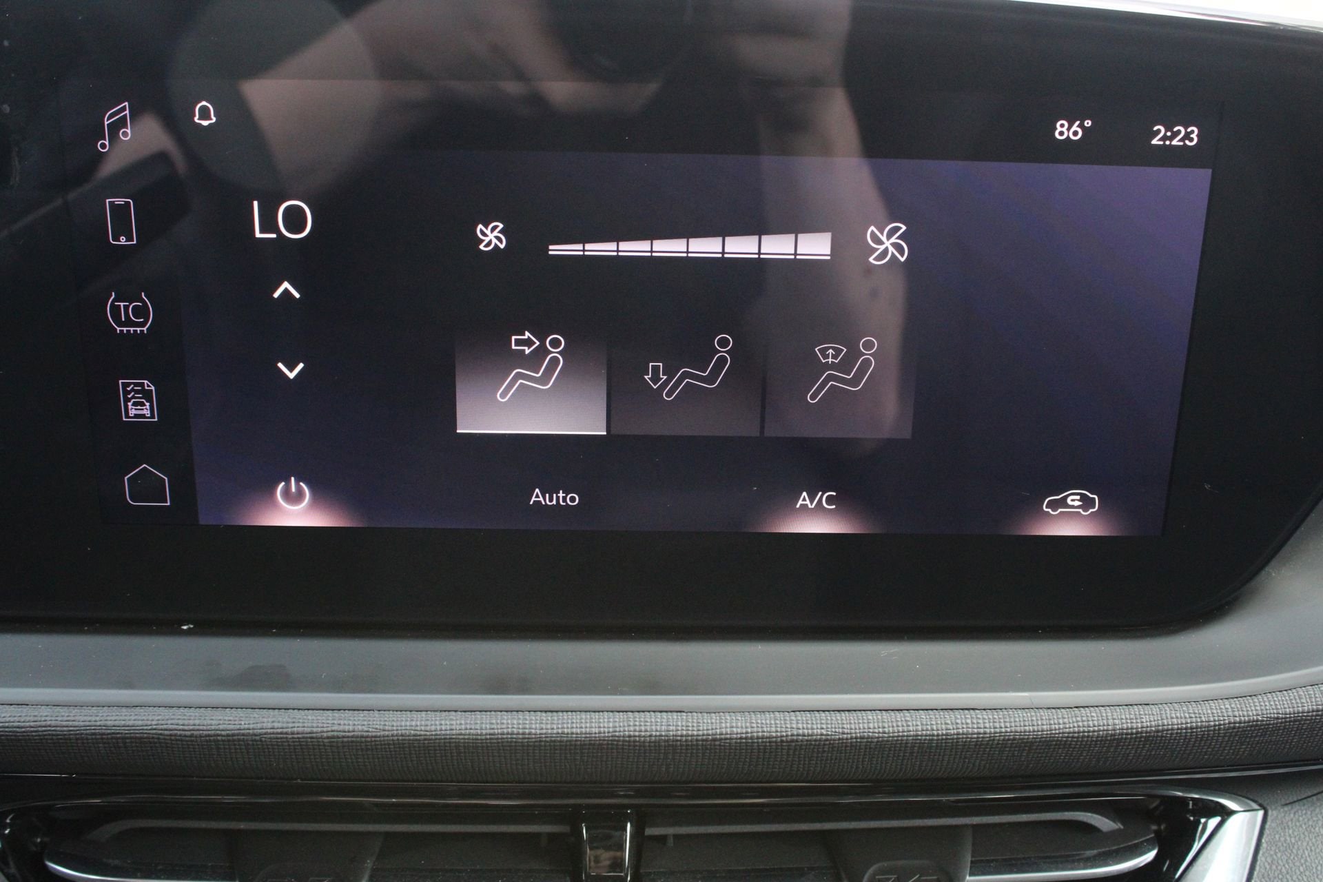2024 Buick Envista Sport Touring - Photo 32