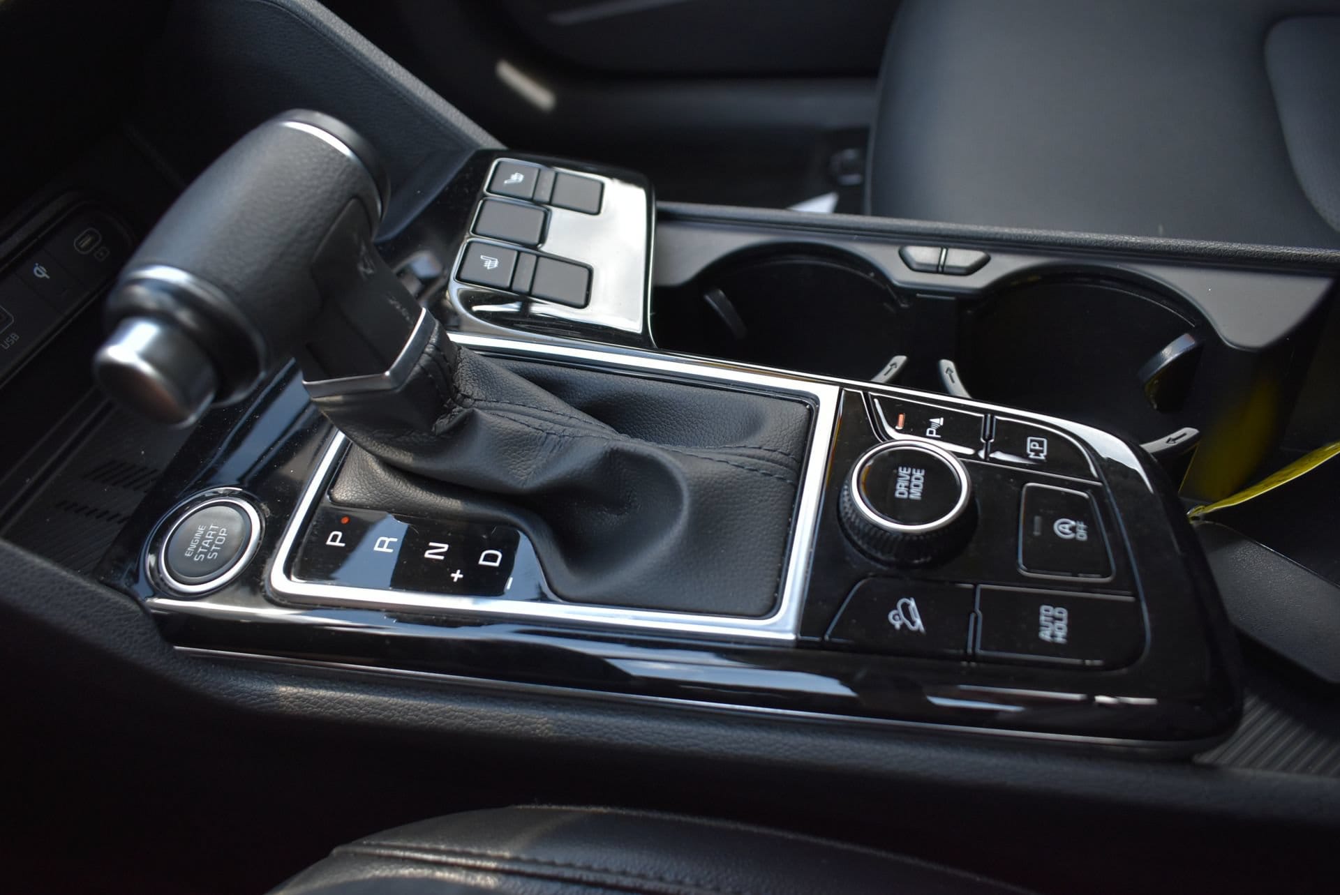 2023 Kia Sportage EX - Photo 30