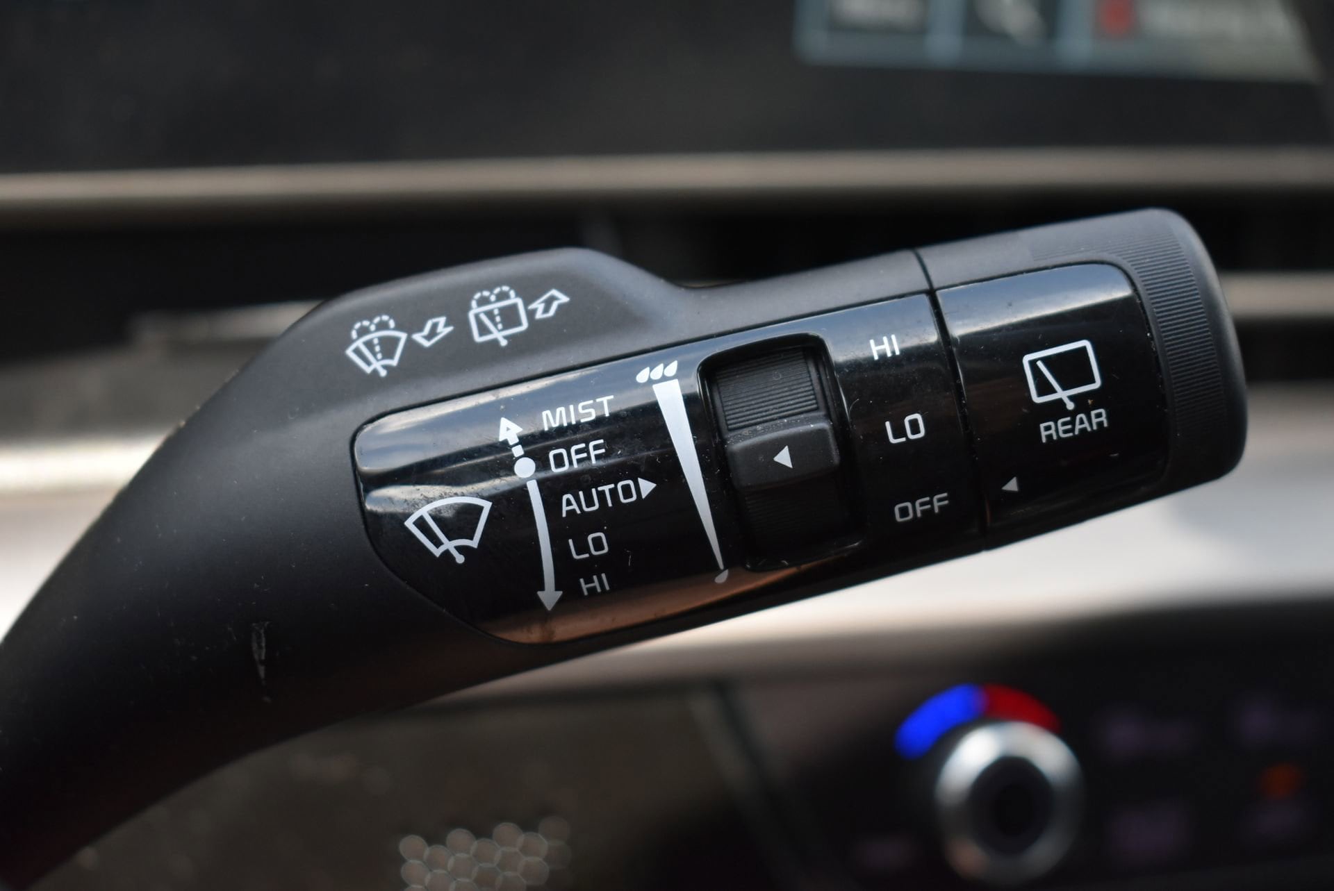 2023 Kia Sportage EX - Photo 24