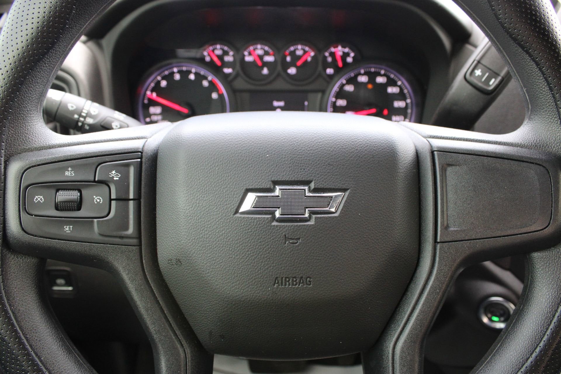 2025 Chevrolet Silverado 1500 Custom - Photo 31