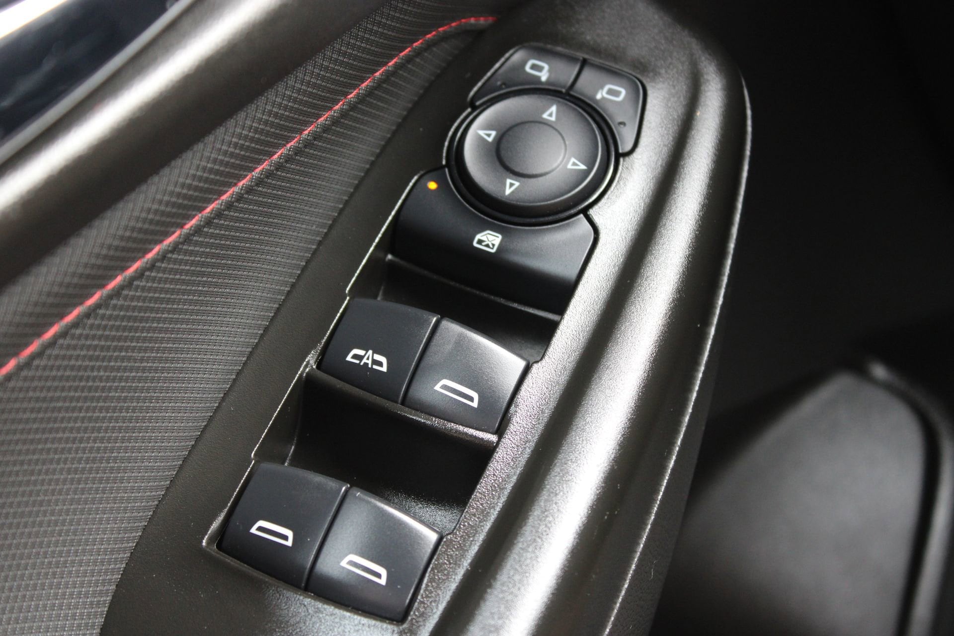 2024 Chevrolet TrailBlazer RS - Photo 23