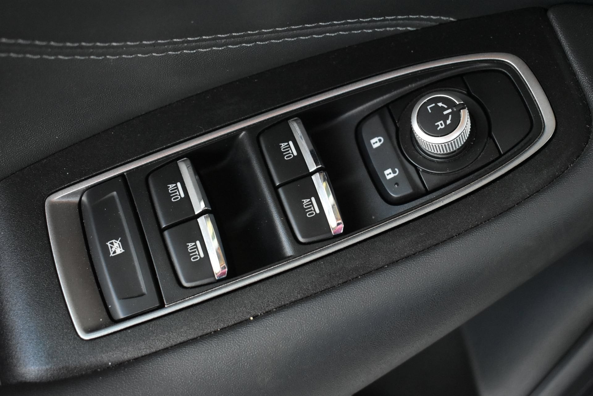 2023 Subaru Outback Limited - Photo 13