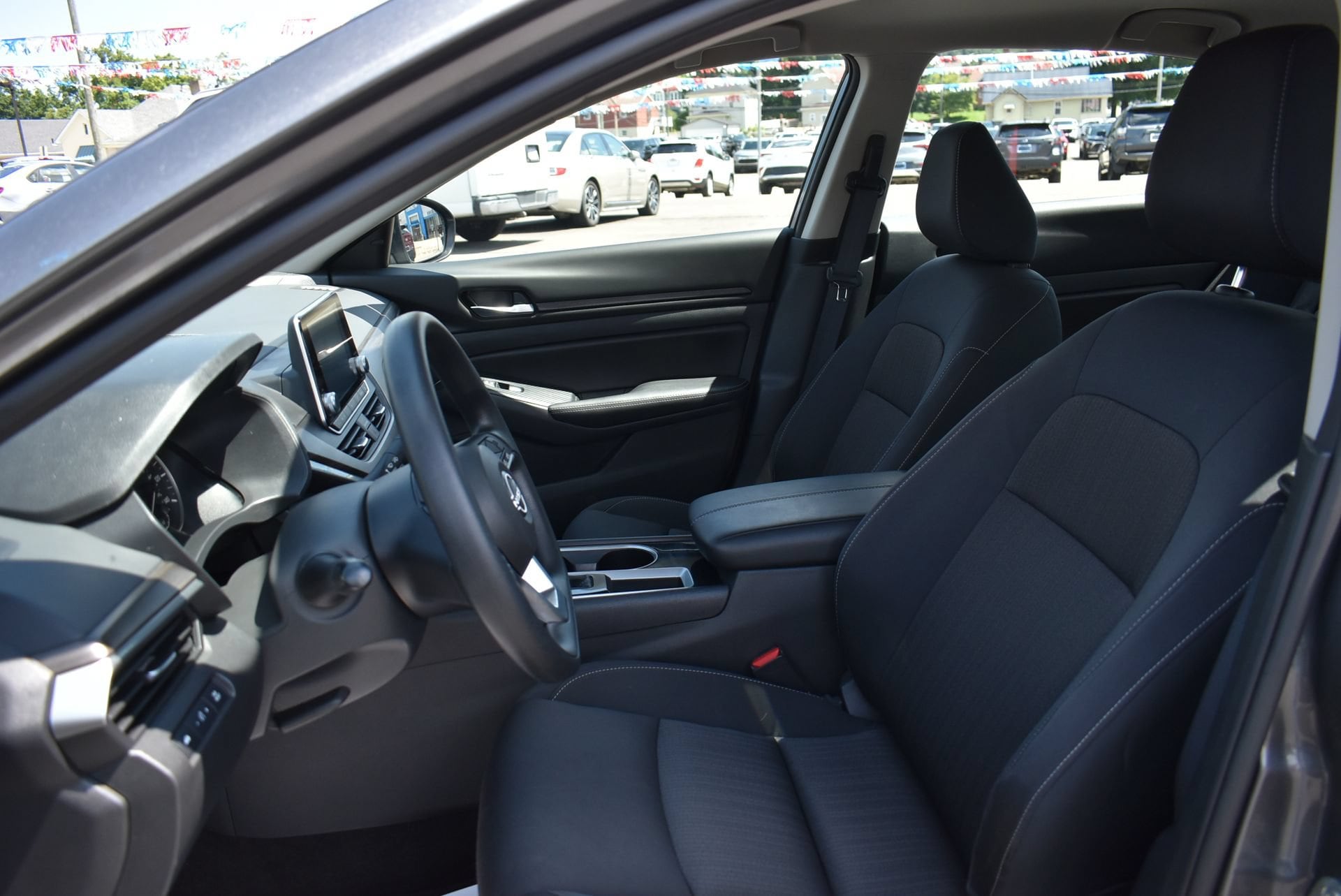 2024 Nissan Altima SV - Photo 16