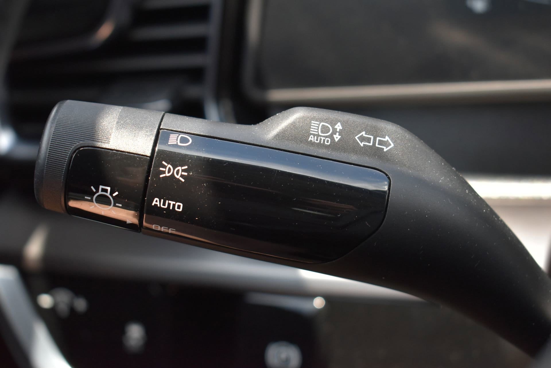 2023 Kia Sportage EX - Photo 23