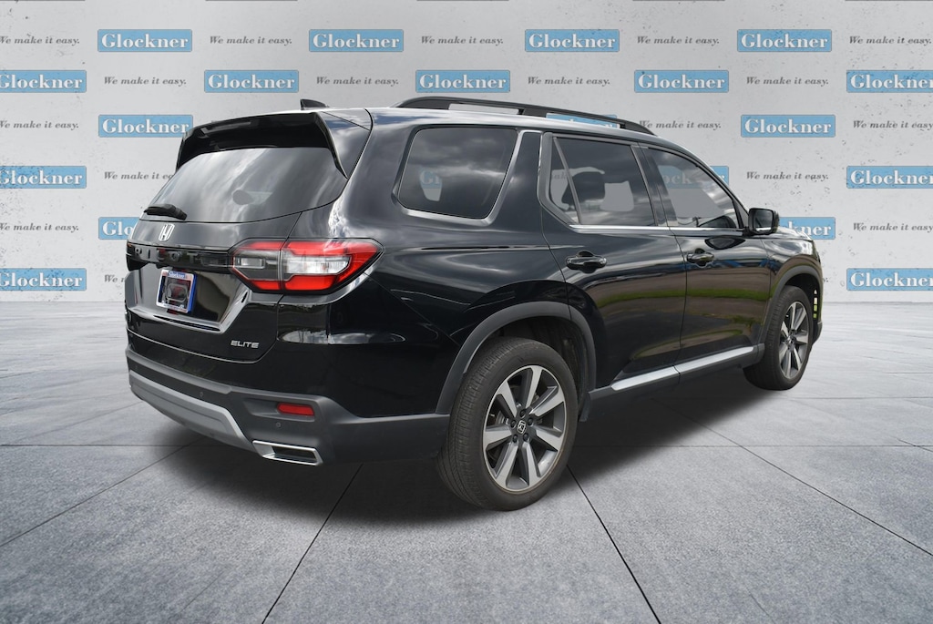 Used 2025 Honda Pilot Elite SUV