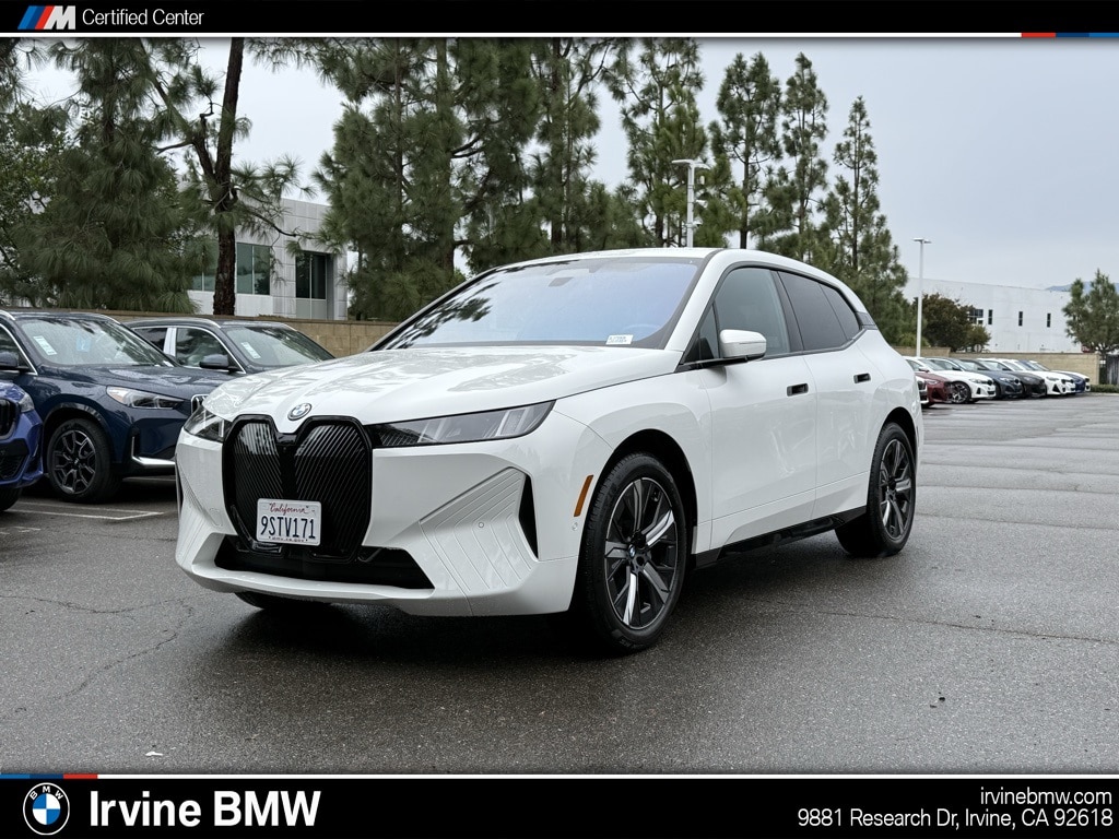 2026 BMW iX 45's photo