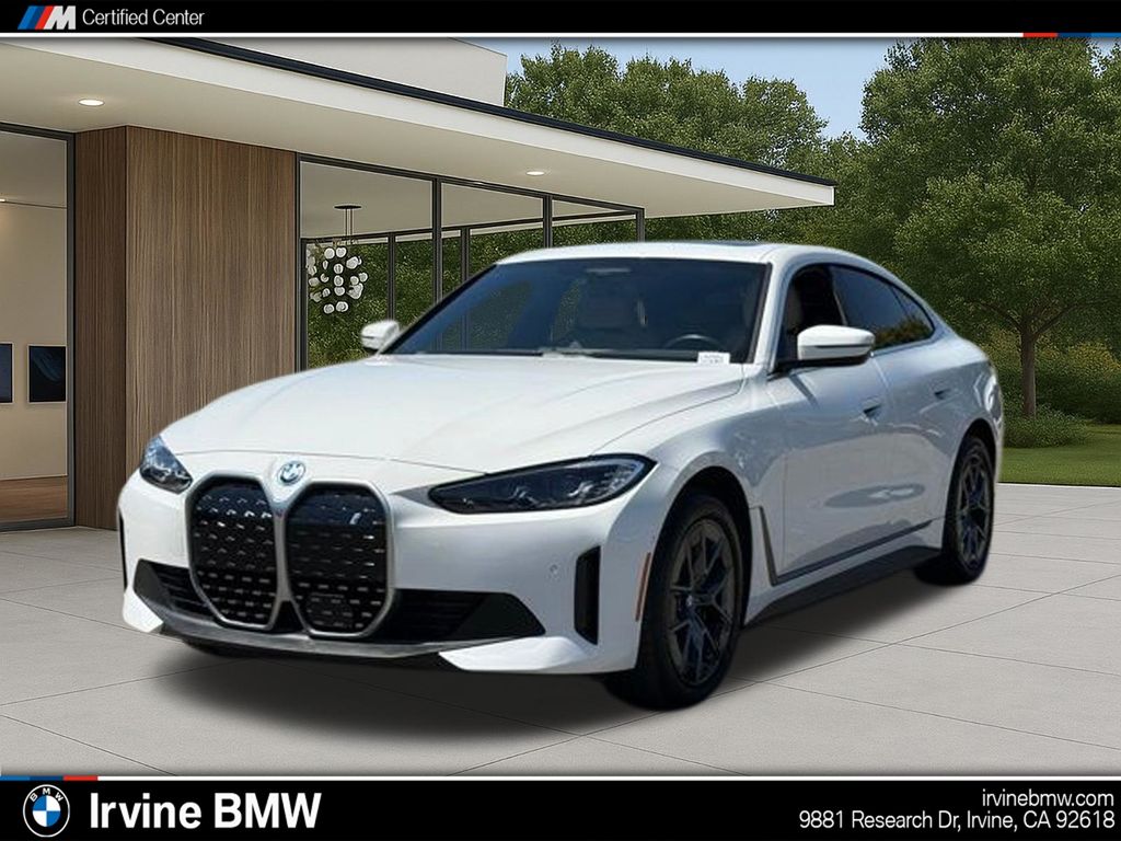 2023 BMW i4 eDrive35's photo