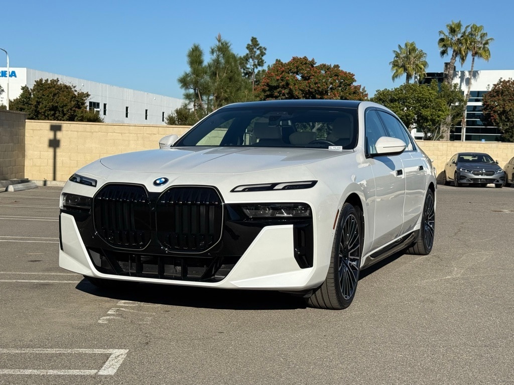 Used 2025 BMW i7 50 with VIN WBY43EJ07SCU42553 for sale in Irvine, CA