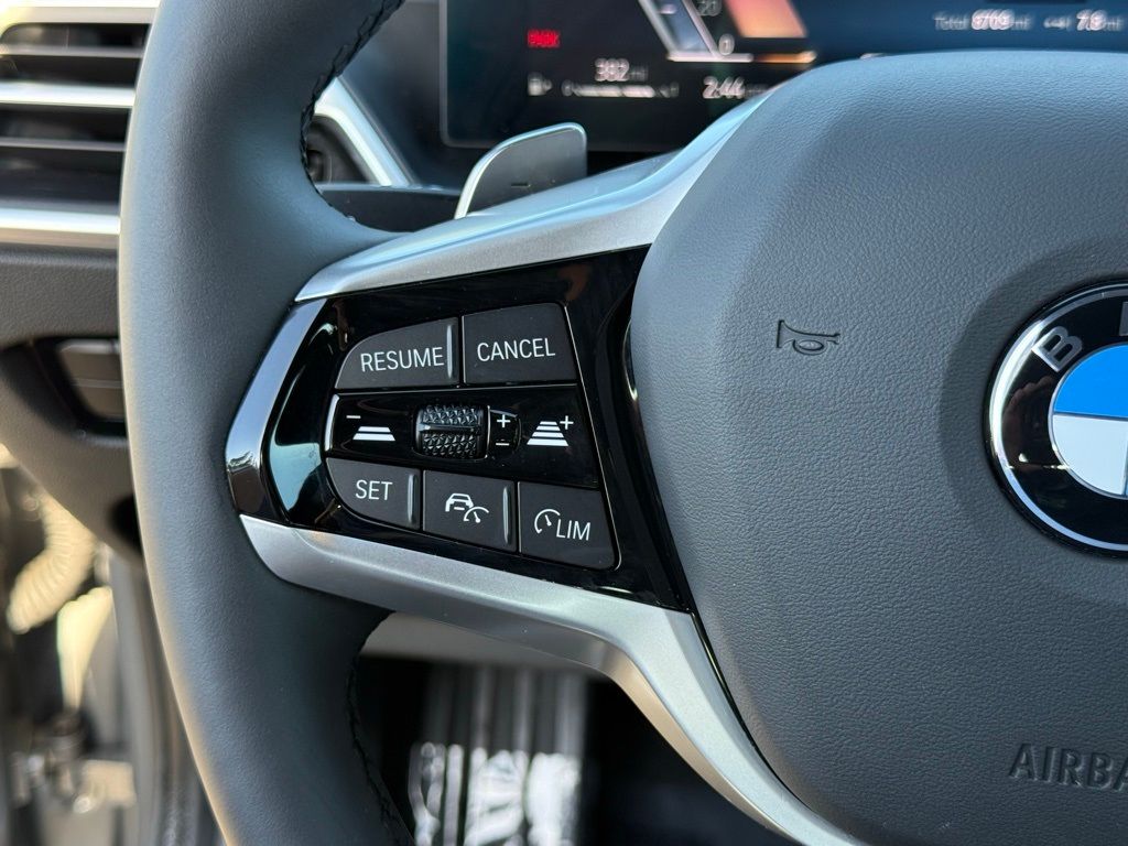 2025 BMW 3 Series 330i - Photo 24