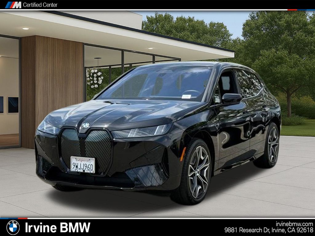 2026 BMW iX xDrive60's photo