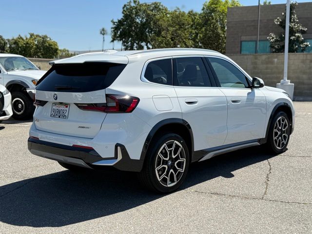 2026 BMW X1 xDrive28i photo 3