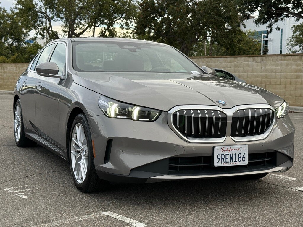 2025 Bmw 530i 5-Series photo 4