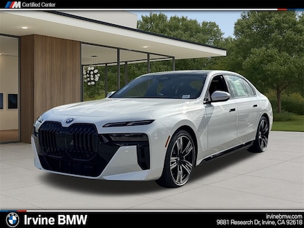 2025 BMW 750e xDrive Sedan
