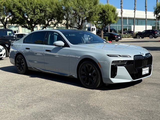 2023 BMW 740i photo 6