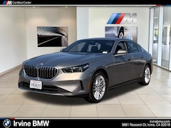 2025 BMW 530i Sedan