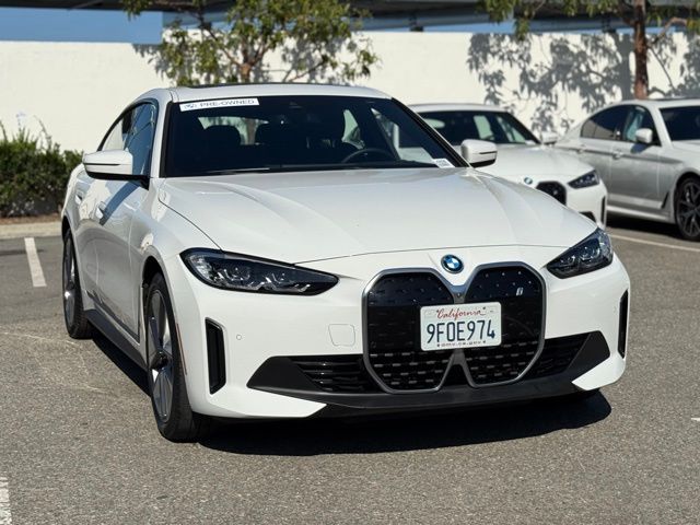 2023 BMW i4 eDrive35 photo 4